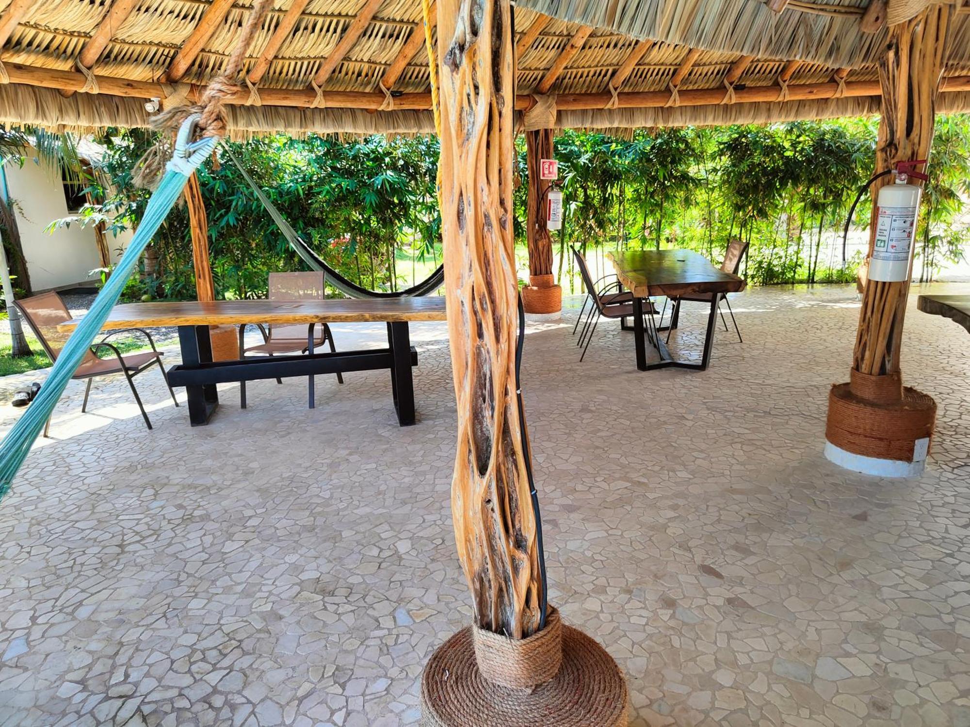 Ashly Loma Larga Hotel Acapulco Bagian luar foto