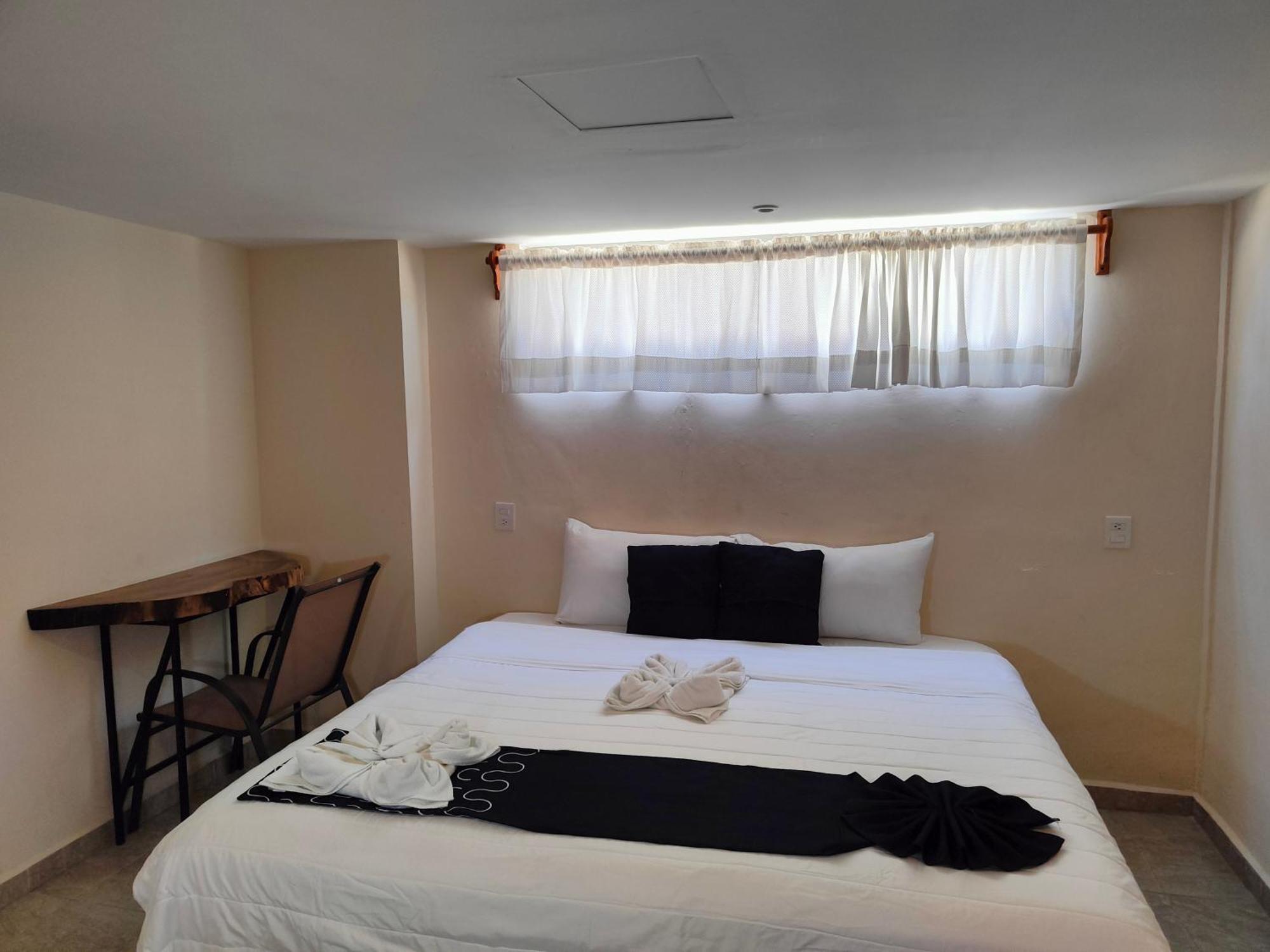 Ashly Loma Larga Hotel Acapulco Bagian luar foto